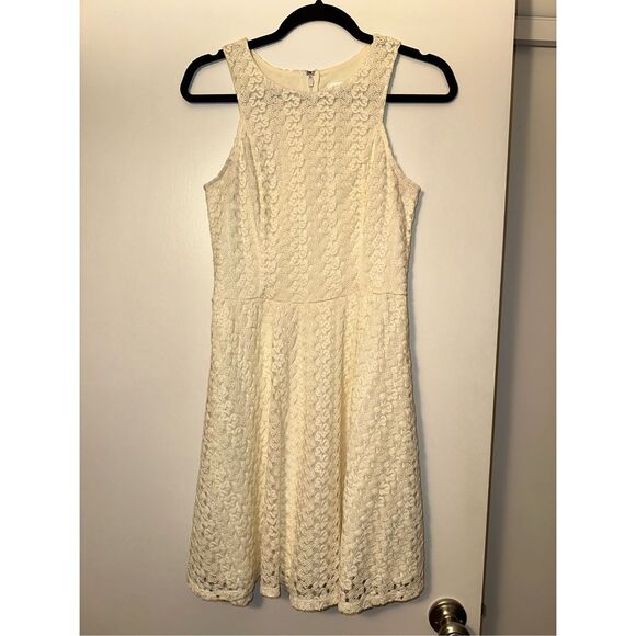 Xhilaration Medium Cream Lace Sleeveless Fit and Flare Mini Dress Womens EUC - Picture 1 of 9